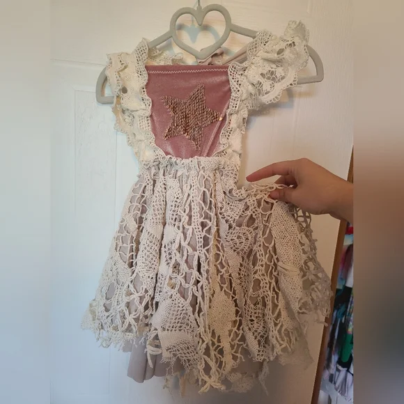 Vintage lace and star sequin dress! - Picture 4 of 4